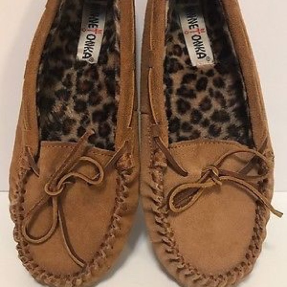 Minnetonka‎ Moccasins - Picture 1 of 1